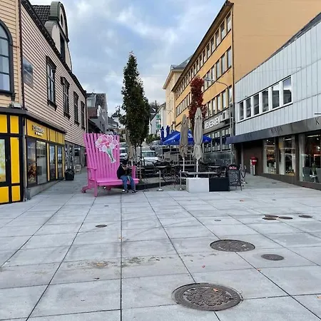 Independent In Sandnes Leilighet *